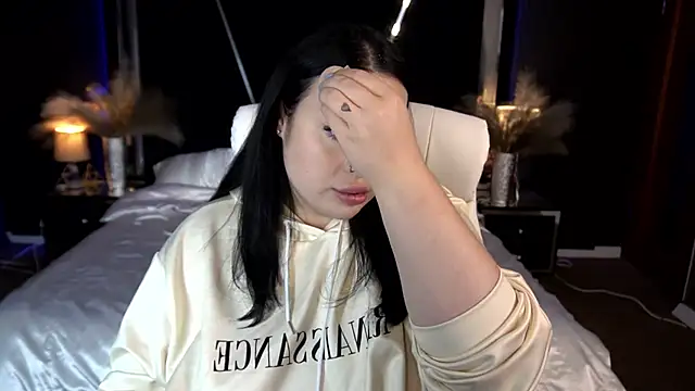 SerahMirabeli online show from 3, 12, 2025