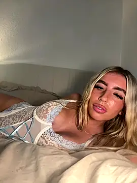 BlondeBetty online show from 5, 11, 2025