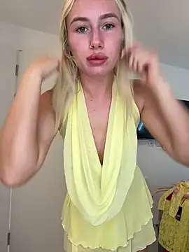 SexySaraxxoo online show from 16, 5, 2026