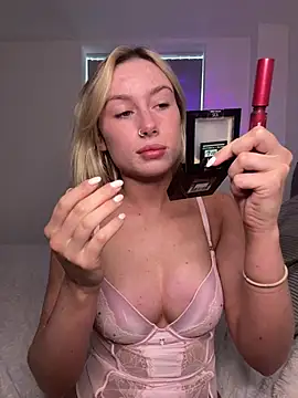 Snapshot of SexySaraxxoo chatting on 3, 2, 2026 SexySaraxxoo online show from 3, 2, 2026