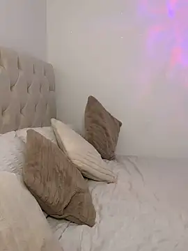 SexySaraxxoo online show from 7, 11, 2025