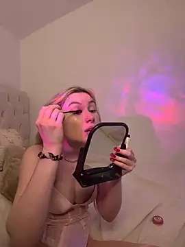 SexySaraxxoo online show from 16, 11, 2025