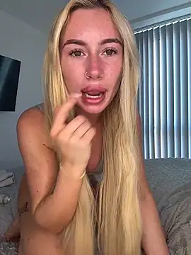 SexySaraxxoo online show from 27, 5, 2026