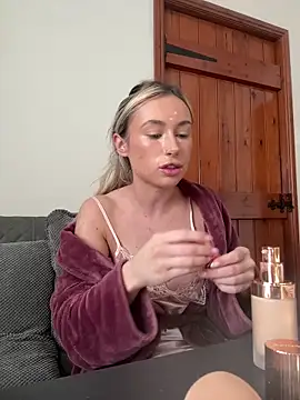 Snapshot of SexySaraxxoo chatting on 24, 2, 2026 SexySaraxxoo online show from 24, 2, 2026