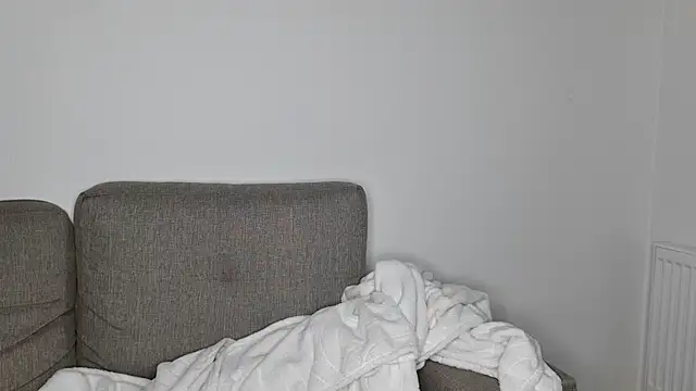 Sugarpeaach online show from 11, 11, 2025