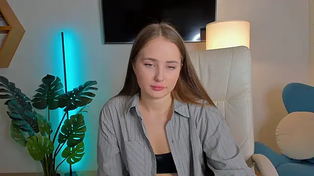 Snapshot of Sweet__Amily chatting on 11, 9, 2025 Sweet Amily online show from 11, 9, 2025