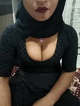 Itz Mayra  online show from 21, 11, 2025