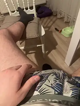 dicksmallll online show from 15, 3, 2026