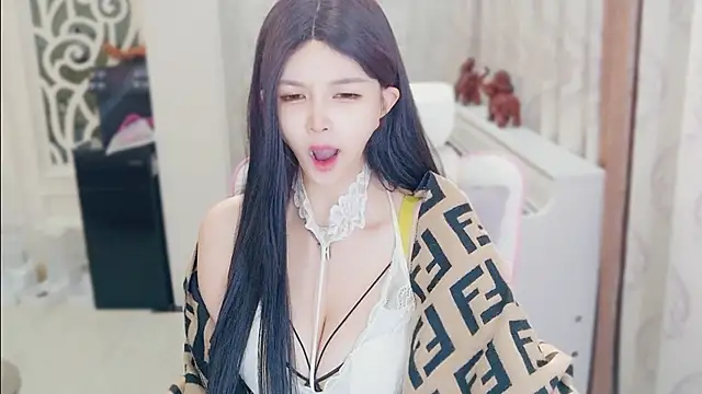 Aurora-77 online show from 22, 10, 2025