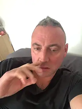 Marronglace1 online show from 17, 12, 2025