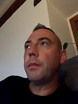 Marronglace1 online show from 24, 9, 2025