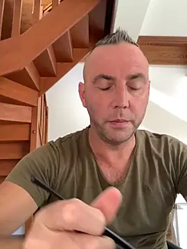 Marronglace1 online show from 17, 10, 2025