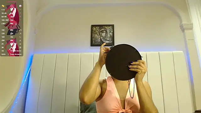 Snapshot of kendra_lux1 chatting on 24, 11, 2025 kendra lux1 online show from 24, 11, 2025