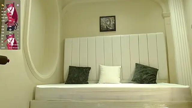 Snapshot of kendra_lux1 chatting on 8, 10, 2025 kendra lux1 online show from 8, 10, 2025