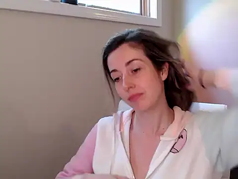 SuggestiveBehavior online show from 29, 9, 2025