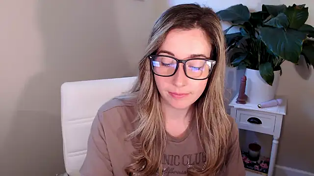 SuggestiveBehavior online show from 6, 10, 2025