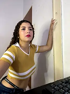 Fiorela 1 online show from 14, 10, 2025