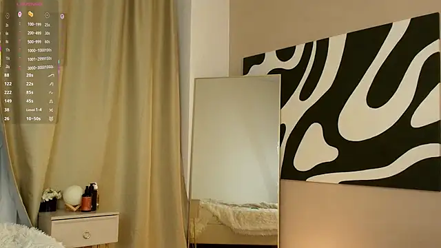 EmelySwickheimer online show from 31, 10, 2025