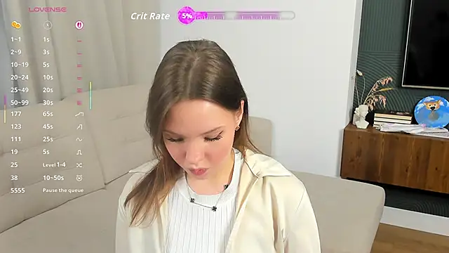 Snapshot of EmelySwickheimer chatting on 5, 12, 2025 EmelySwickheimer online show from 5, 12, 2025