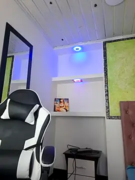 susan mooree online show from 27, 9, 2025