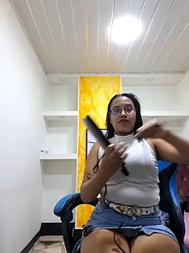 susan mooree online show from 23, 10, 2025