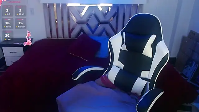 susan mooree online show from 21, 10, 2025