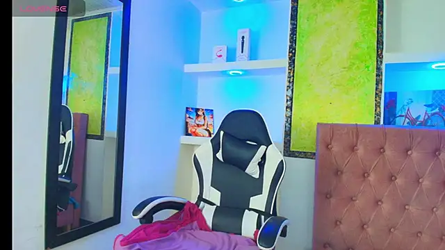 susan mooree online show from 18, 10, 2025