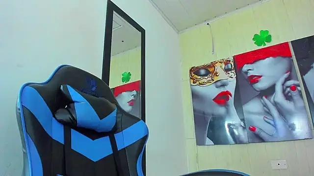 susan mooree online show from 14, 10, 2025