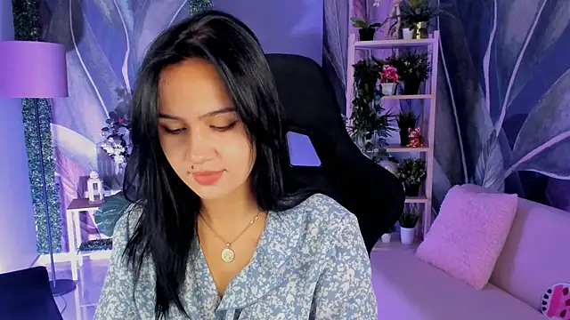 MonicaFarmer online show from 23, 9, 2025