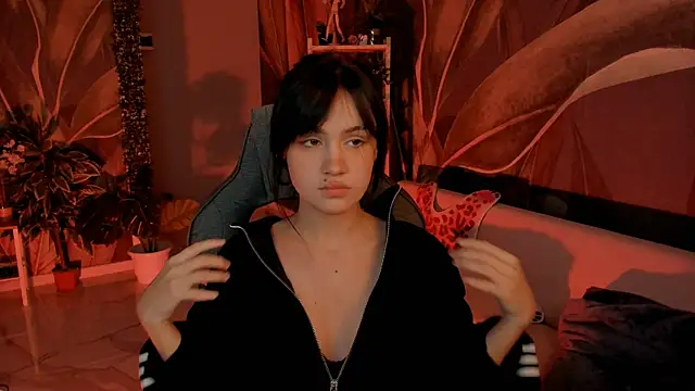 MonicaFarmer online show from 1, 11, 2025