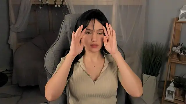 MonicaFarmer online show from 30, 11, 2025