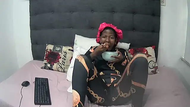 pinkyxbarbie2 online show from 7, 10, 2025