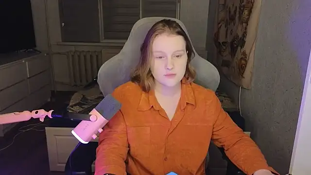 Snapshot of OliviaBlade chatting on 26, 10, 2025 OliviaBlade online show from 26, 10, 2025