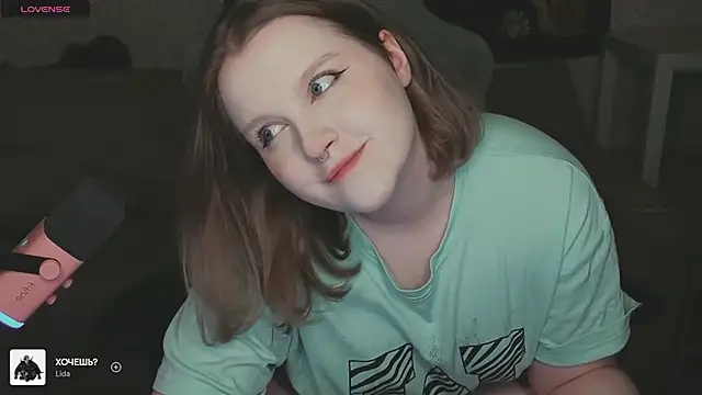 Snapshot of OliviaBlade chatting on 3, 12, 2025 OliviaBlade online show from 3, 12, 2025