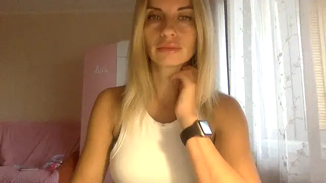 KarelliaStar online show from 1, 10, 2025