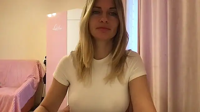 KarelliaStar online show from 5, 5, 2026