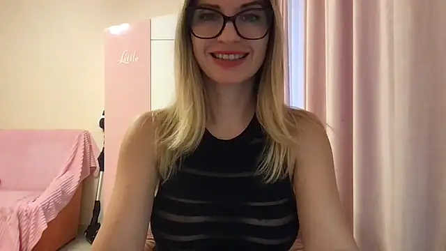 KarelliaStar online show from 13, 5, 2026