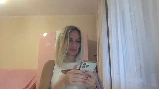 KarelliaStar online show from 2, 10, 2025