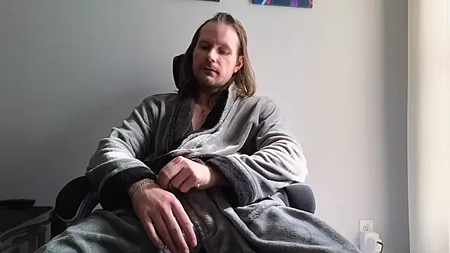 AlbinoAdonis online show from 13, 9, 2025