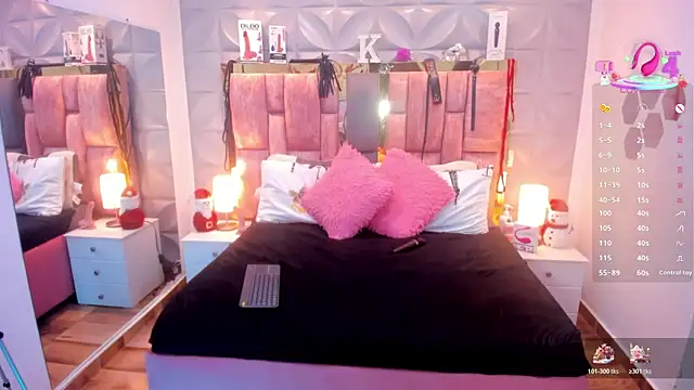 Charlotte Landry   online show from 14, 11, 2025