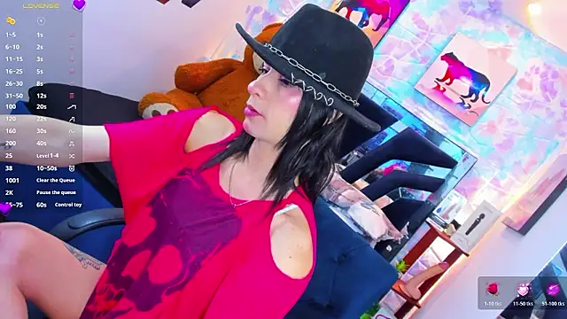 Charlotte Landry   online show from 25, 2, 2026