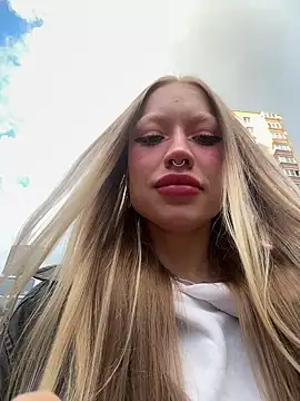 Sugar Pop online show from 19, 9, 2025