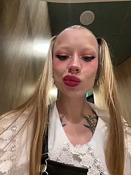 Sugar Pop online show from 20, 9, 2025