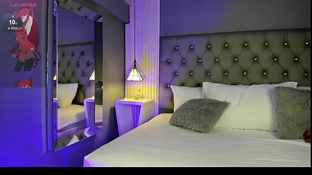 LunaBloomn online show from 1, 12, 2025