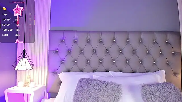 LunaBloomn online show from 21, 2, 2026