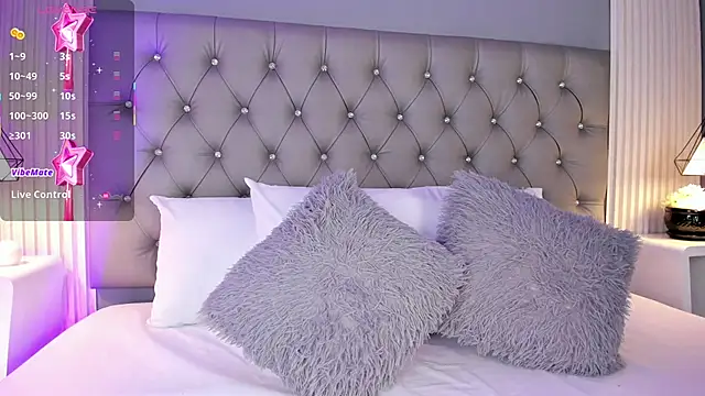 LunaBloomn online show from 18, 3, 2026