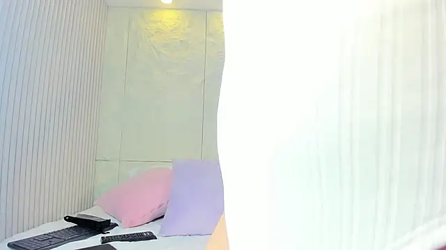 Isabellax21 online show from 15, 10, 2025