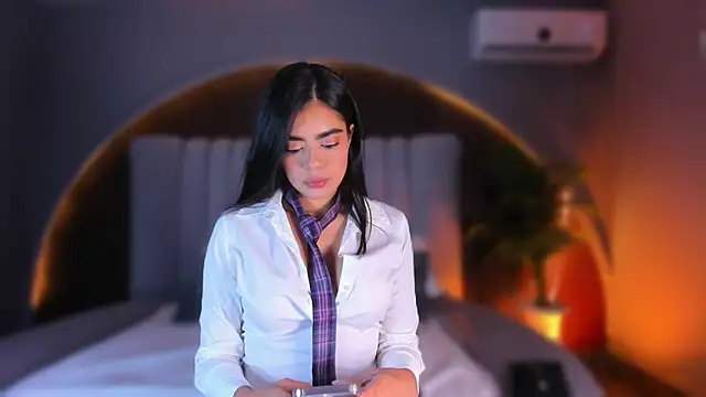 Snapshot of Isabellax21 chatting on 4, 2, 2026 Isabellax21 online show from 4, 2, 2026