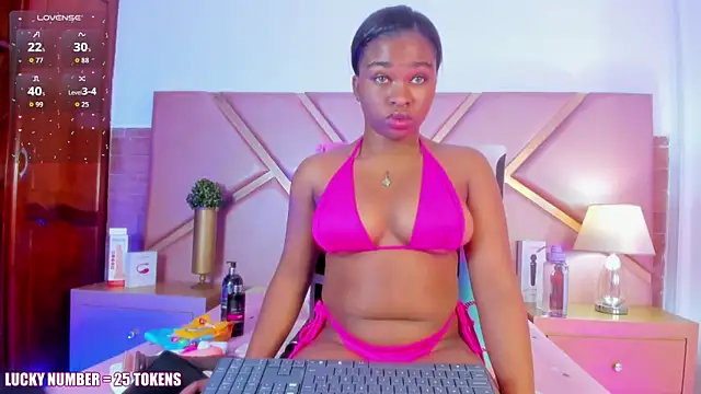 SophieSinclair online show from 10, 11, 2025