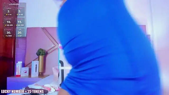 SophieSinclair online show from 4, 11, 2025